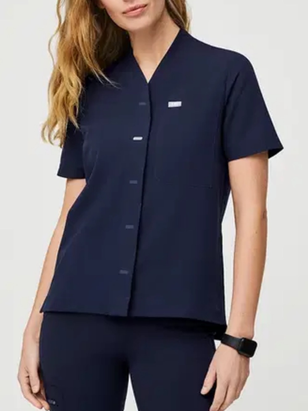 FIGS Suswe Navy blue classic shawl collar scrub top XS